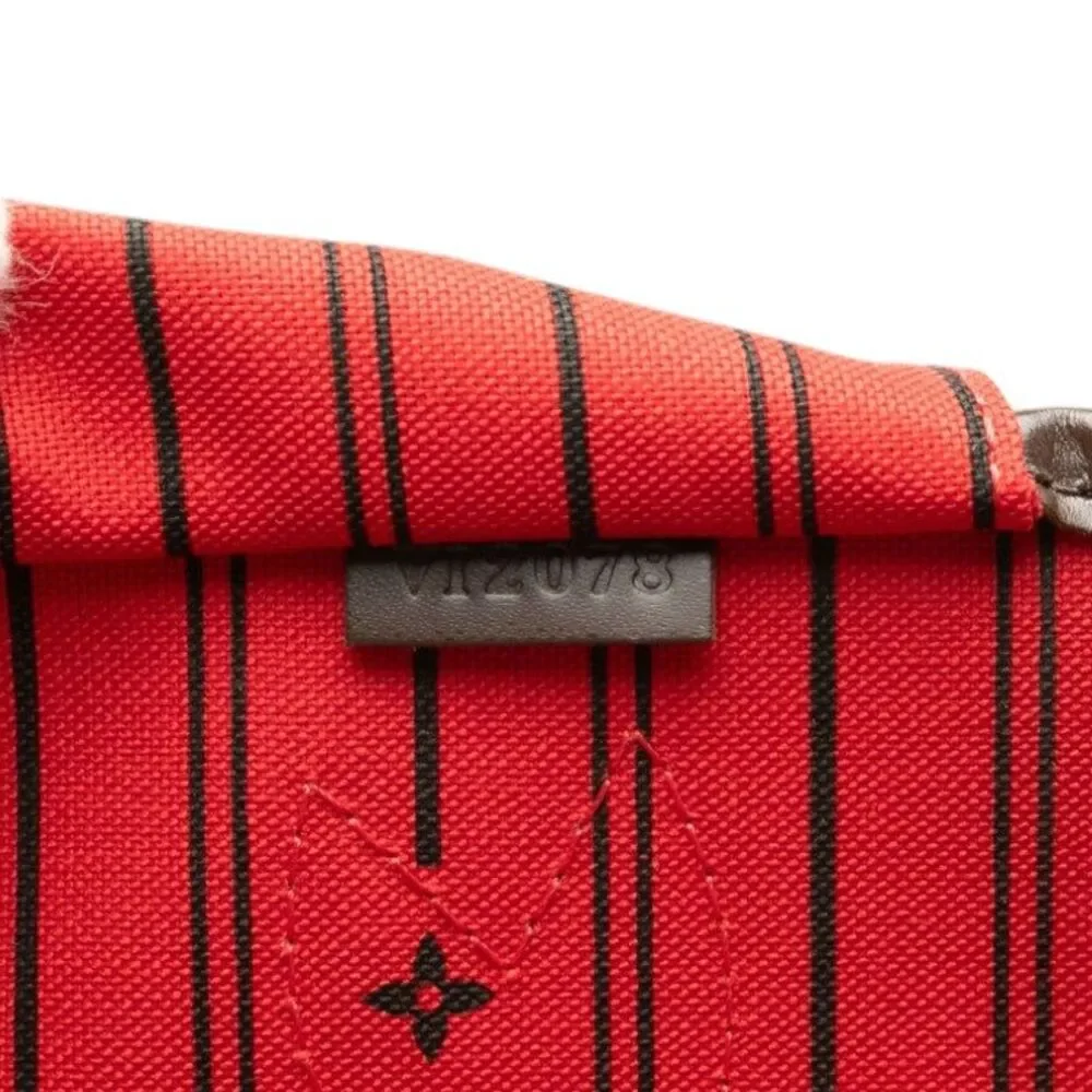 Louis Vuitton delivery duty